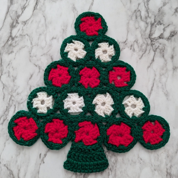 Crocheted Christmas Trees Vintage Christmas Handmade Holiday Red and Green - Picture 2 of 9
